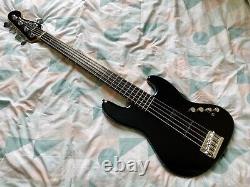 Squier Deluxe Jazz Bass V Active 5 string Bass