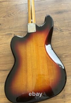 Squier Fender Classic Vibe Bass VI Gig bag included