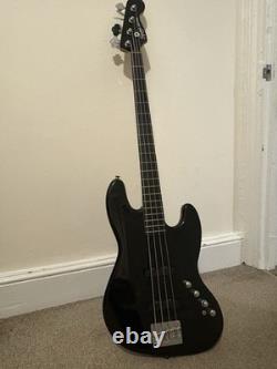 Squier Jazz Bass Deluxe IV Black Indonesian Made
