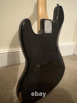 Squier Jazz Bass Deluxe IV Black Indonesian Made
