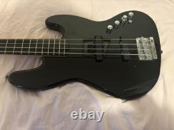 Squier Jazz Bass Deluxe IV Black Indonesian Made