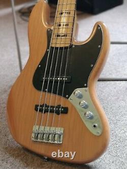 Squier Jazz bass vintage modified 5 string