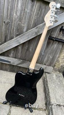 Squier Paranormal Rascal Bass HH, Metallic Black, Poplar Body, Laurel fboard