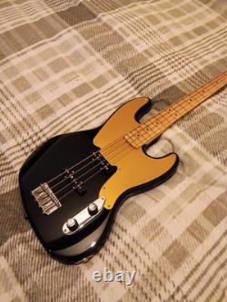 Squier Paranormal Series 54 Jazz Bass Black and Gold