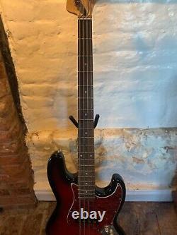 Squier Vintage Jazz Bass (3 Tone Sunburst, Rosewood) Released 2013