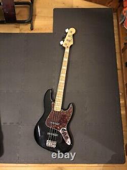 Squier Vintage Modified Jazz Bass'77