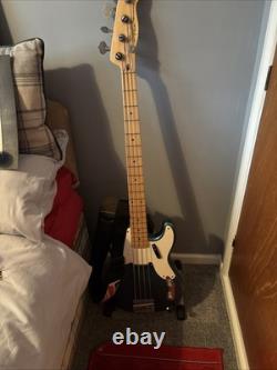 Squier by Fender Classic Vibe 50's Precision Bass In Lake Placid Blue