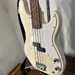 Squire Precision Bass White Squire Bass