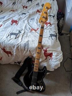 Squire by Fender classic vibe 70s jazz bass in black