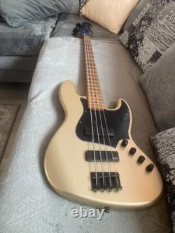 Squire contempotary jazz bass gold