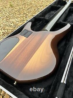 Status Graphite S2 Classic 5 Bass Guitar