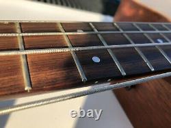 Tacoma Thundercheif CB10 Acoustic Electric Bass Guitar