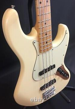 Tagima TW-73 Jazz Bass 4-String Electric Bass Guitar Vintage White