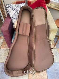 Taylor GS Mini Bass Electric Acoustic Bass