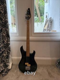 Title Vox Standard Bass Guitar early 80s Made in Japan