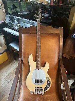 USA Music Man Sub Bass