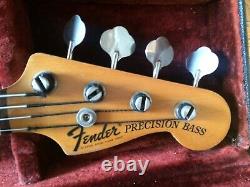 VINTAGE 1974 Fender bass
