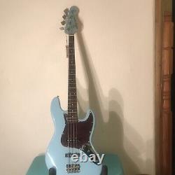 VINTAGE BASS GUITAR VJ74 (HALF PRICE JAZZ/ROCK) L/blue