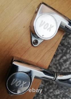 VOX White Shadow 4-string Fretless bass. 1980s. M. I. Japan Original Vox case