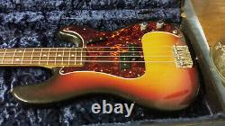 Vintage Fender Precision Bass Guitar Usa 1972 With case Great Condition