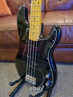 Vintage V4 Tony Butler Signature Bass Guitar Black V4MTB