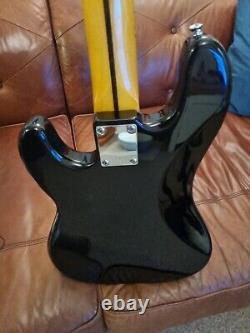 Vintage V4 Tony Butler Signature Bass Guitar Black V4MTB