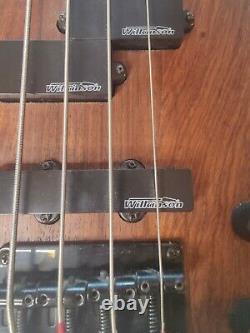 Vintage V940 FL V940FL Fretless Active Bass Guitar 4 String Great Condition