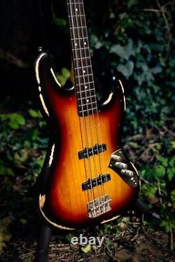 Vintage Vj74mr Icon Series Jazz Bass Reissue Sunburst Excellent Player