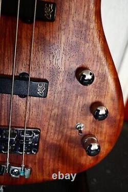 Warwick Pro Series Corvette 4 str Bass Guitar 2013
