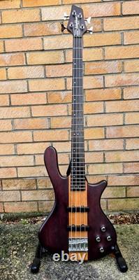 Washburn Taurus T24 Electric Bass Guitar Neck-Through Mahogany