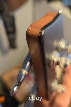 Washburn Taurus T24 Electric Bass Guitar Neck-Through Mahogany