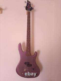 Washburn XB100 4 Strings Bass Guitar