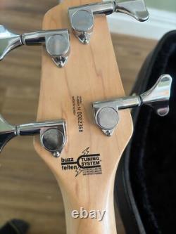 Washburn xb 400 Bass Guitar