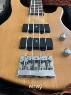 Washburn xb 400 Bass Guitar