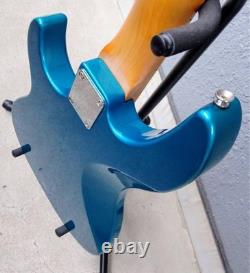 YAMAHA Attitude Special BASS / Electric Bass Guitar