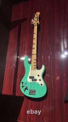 YAMAHA Bass Billy Sheehan Model / Electric Bass Guitar / made in 1989-90