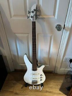 YAMAHA RBX4 A2 White Bass Guitar