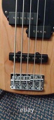 Yamaha BB235 Bass Guitar Natural Satin Finish. 2Hrs Use. UK MAINLAND DELIVERY