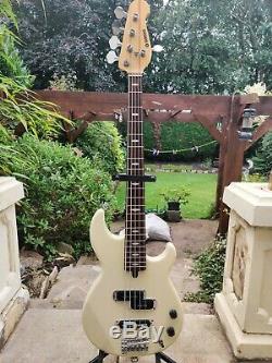 Yamaha BB425 5 String Electric Bass Guitar