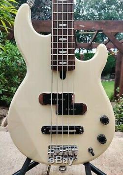 Yamaha BB425 5 String Electric Bass Guitar