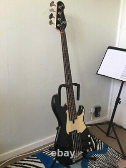 Yamaha BB435 5-string bass guitar