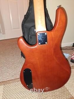 Yamaha BB N411 4-String Bass 1996 with Gigbag