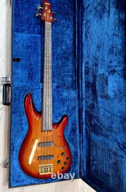 Yamaha Cherry Burst Bass Guitar Mint Condition