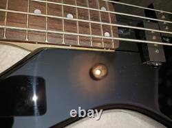 Yamaha RBX170 electric bass including strap + free case
