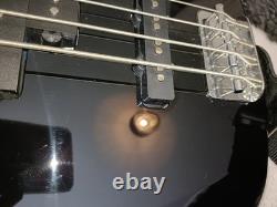 Yamaha RBX170 electric bass including strap + free case