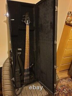 Yamaha RBX375 Active 5 String Bass Guitar In Black with case and belt