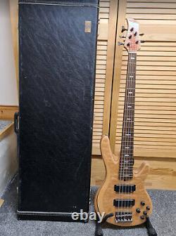 Yamaha TRB1005J 5-String Bass Guitar inc. Hard Case